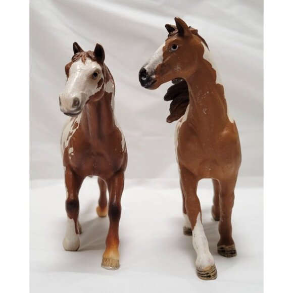 Lot of 2 Schleich Brown & White 6" Long Pinto Stallion Horse Figurines - Picture 2 of 8